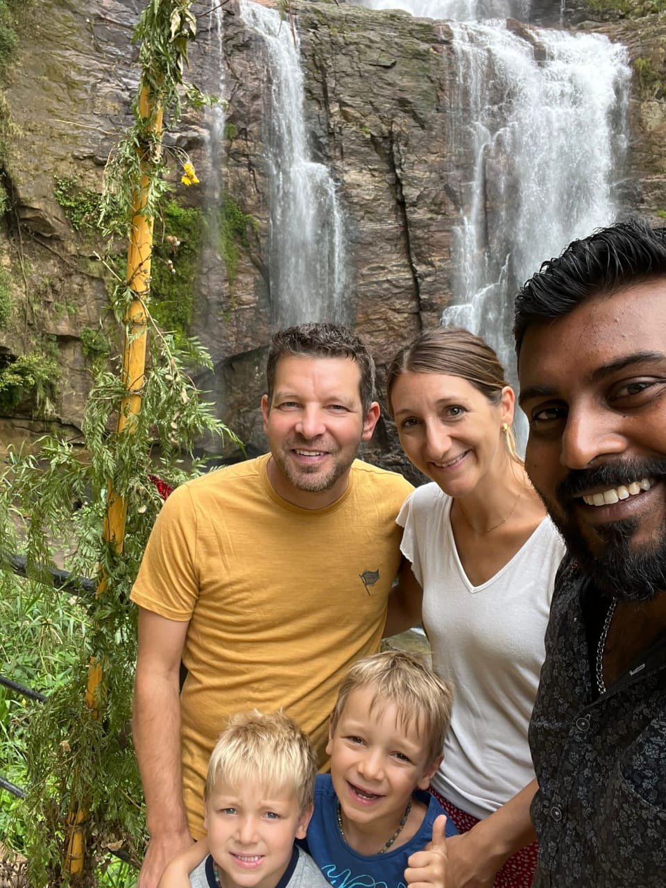 Kasun auf Familientour durch Sri Lanka