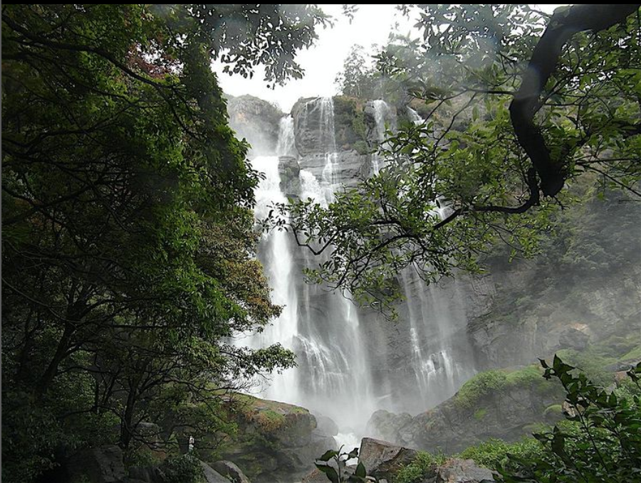 Bomburua Ella Wasserfall